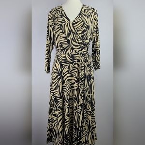 Leota Perfect Wrap zebra print 3/4 sleeve faux wrap NWT dress, Sz M (Ptp 18")